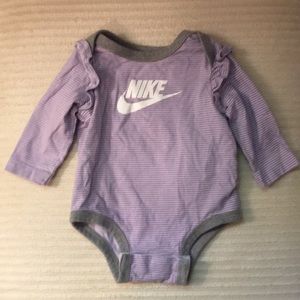 Nike Infant Girls Onesie 3 Months